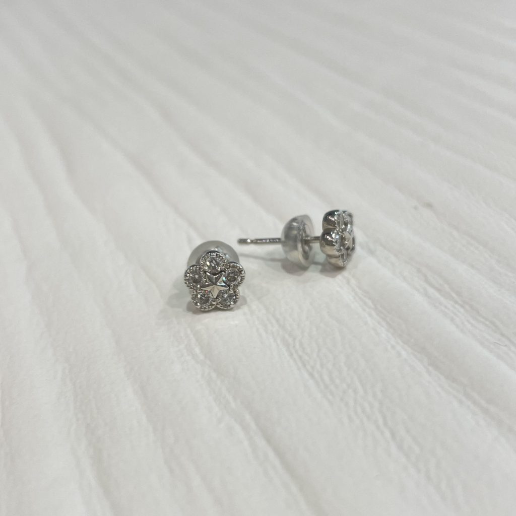 スイート10ダイヤモンドピアス