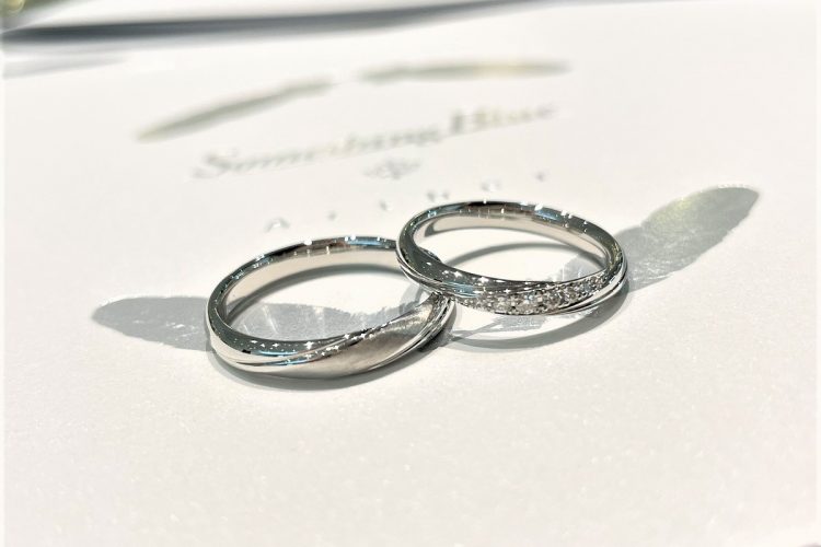 サムシングブルー〈アイテール〉新モデルの結婚指輪をご紹介です。